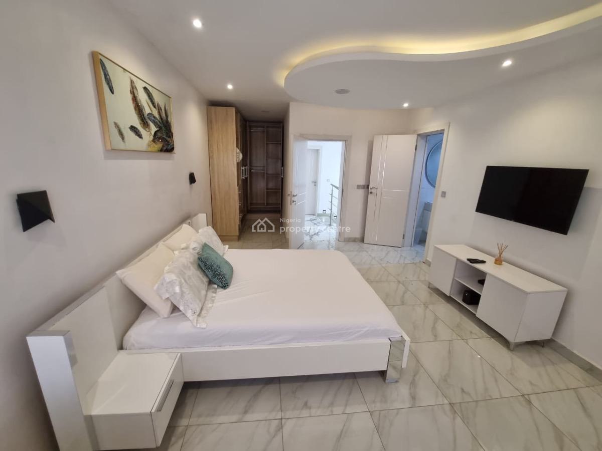 Luxury 3bed Duplex with Excellent Features, Ikeja Gra, Ikeja, Lagos, Flat / Apartment Short Let