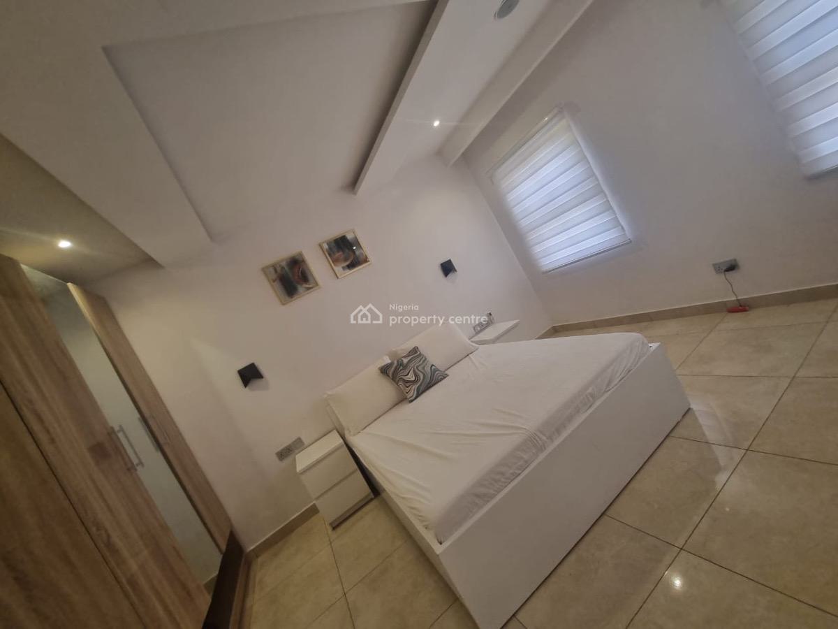 Luxury 3bed Duplex with Excellent Features, Ikeja Gra, Ikeja, Lagos, Flat / Apartment Short Let