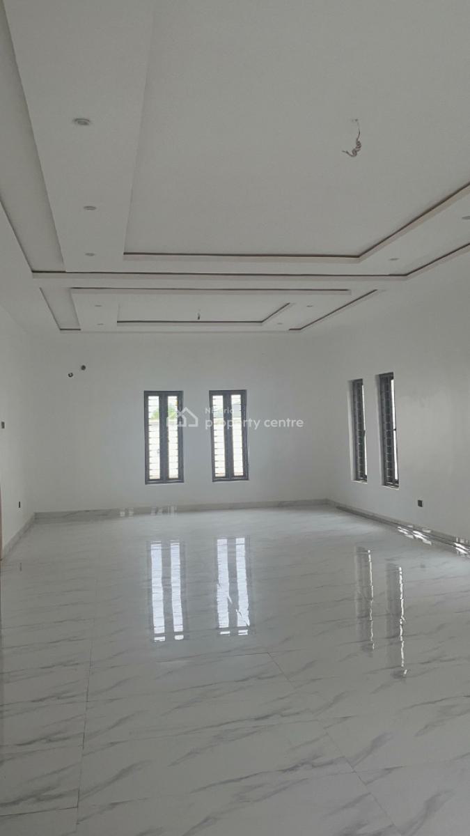 6 Bedroom House, in an Estate, Gwarinpa, Abuja, Detached Duplex for Sale