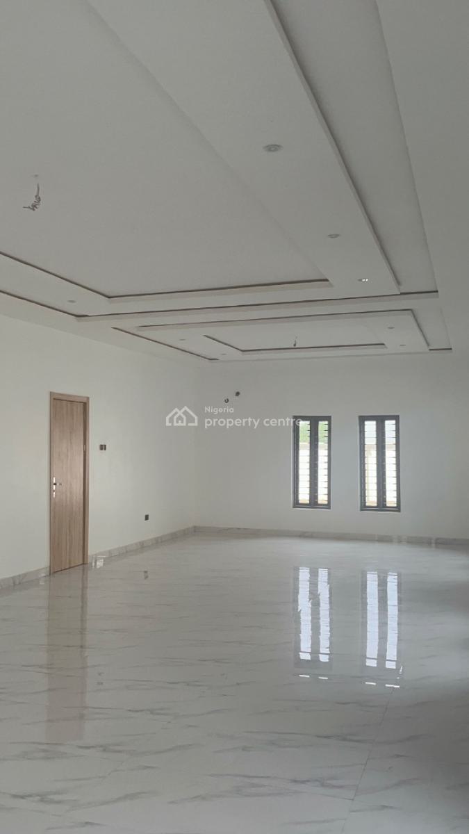 6 Bedroom House, in an Estate, Gwarinpa, Abuja, Detached Duplex for Sale