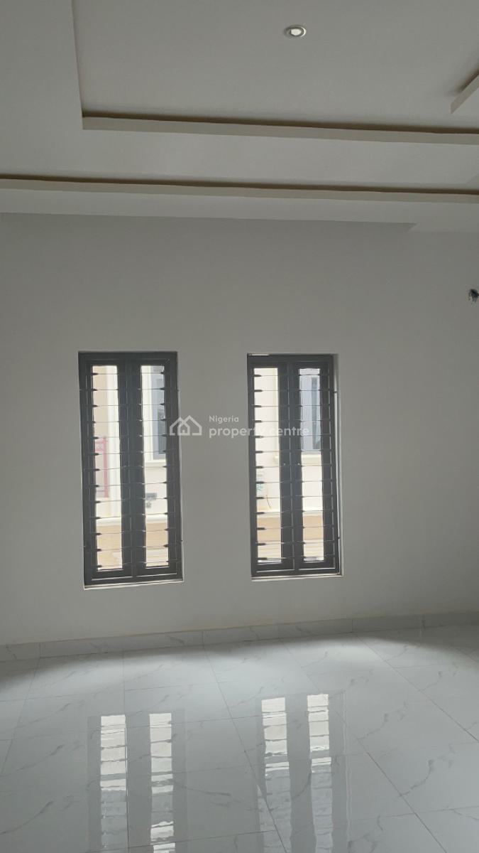 6 Bedroom House, in an Estate, Gwarinpa, Abuja, Detached Duplex for Sale