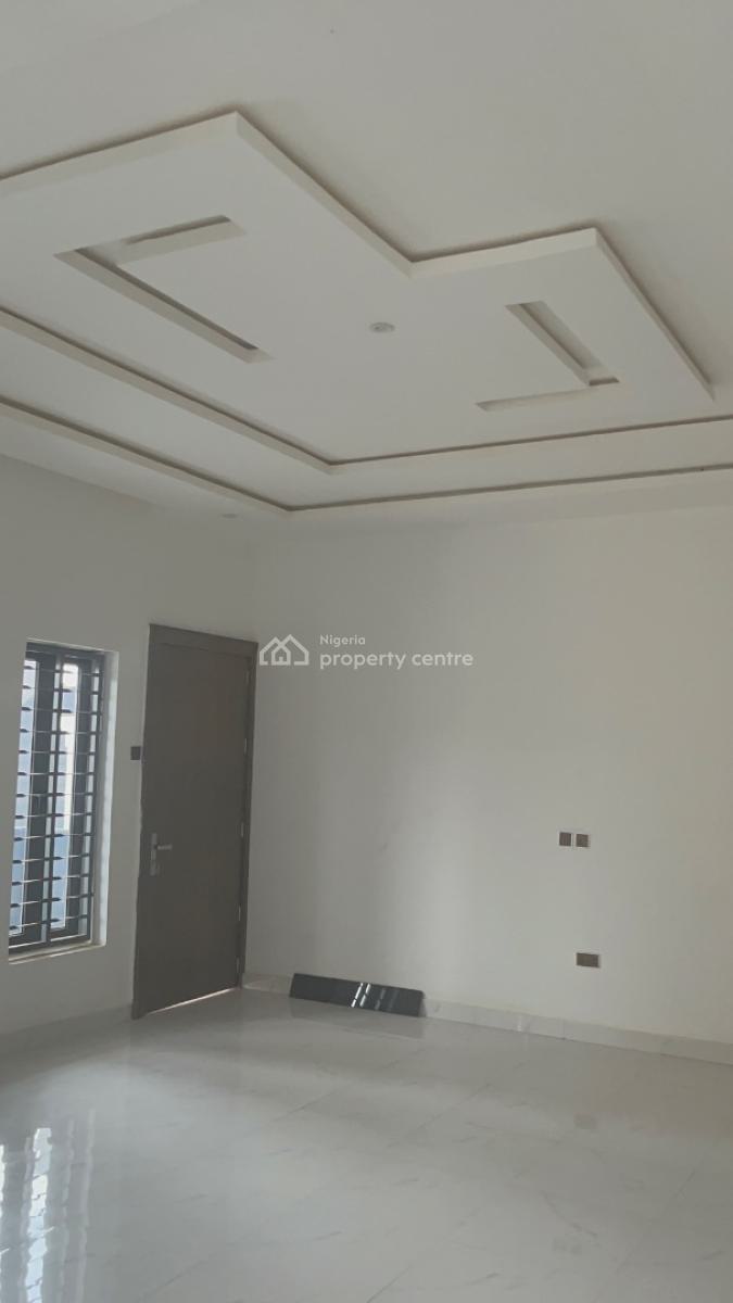 6 Bedroom House, in an Estate, Gwarinpa, Abuja, Detached Duplex for Sale