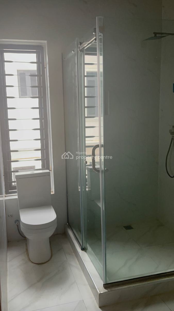 6 Bedroom House, in an Estate, Gwarinpa, Abuja, Detached Duplex for Sale