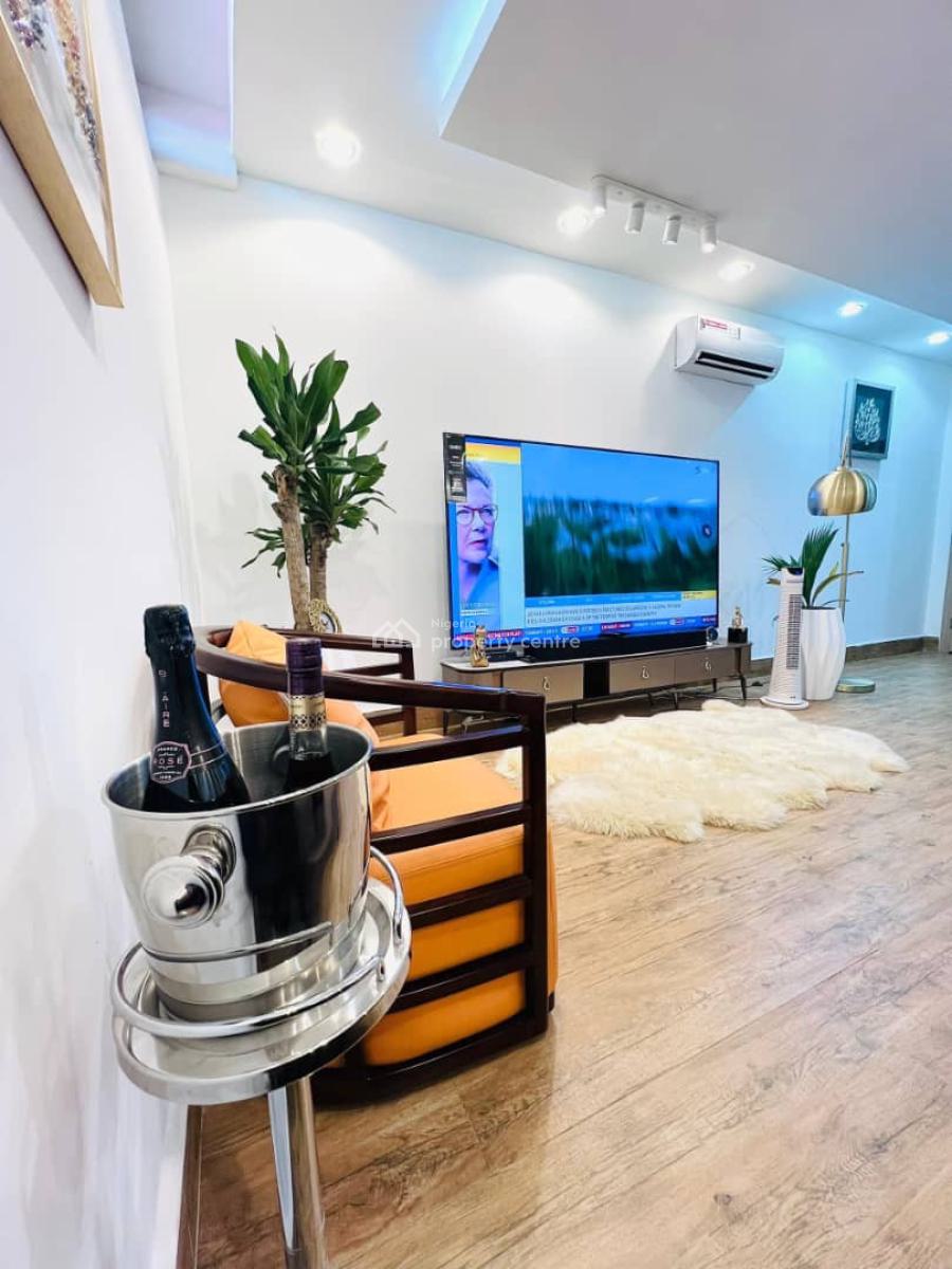 Luxury Studio Apartment with Amazing View and Great Features, Freedom Way, Lekki Phase 1, Lekki, Lagos, Flat / Apartment Short Let