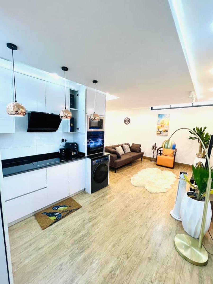 Luxury Studio Apartment with Amazing View and Great Features, Freedom Way, Lekki Phase 1, Lekki, Lagos, Flat / Apartment Short Let