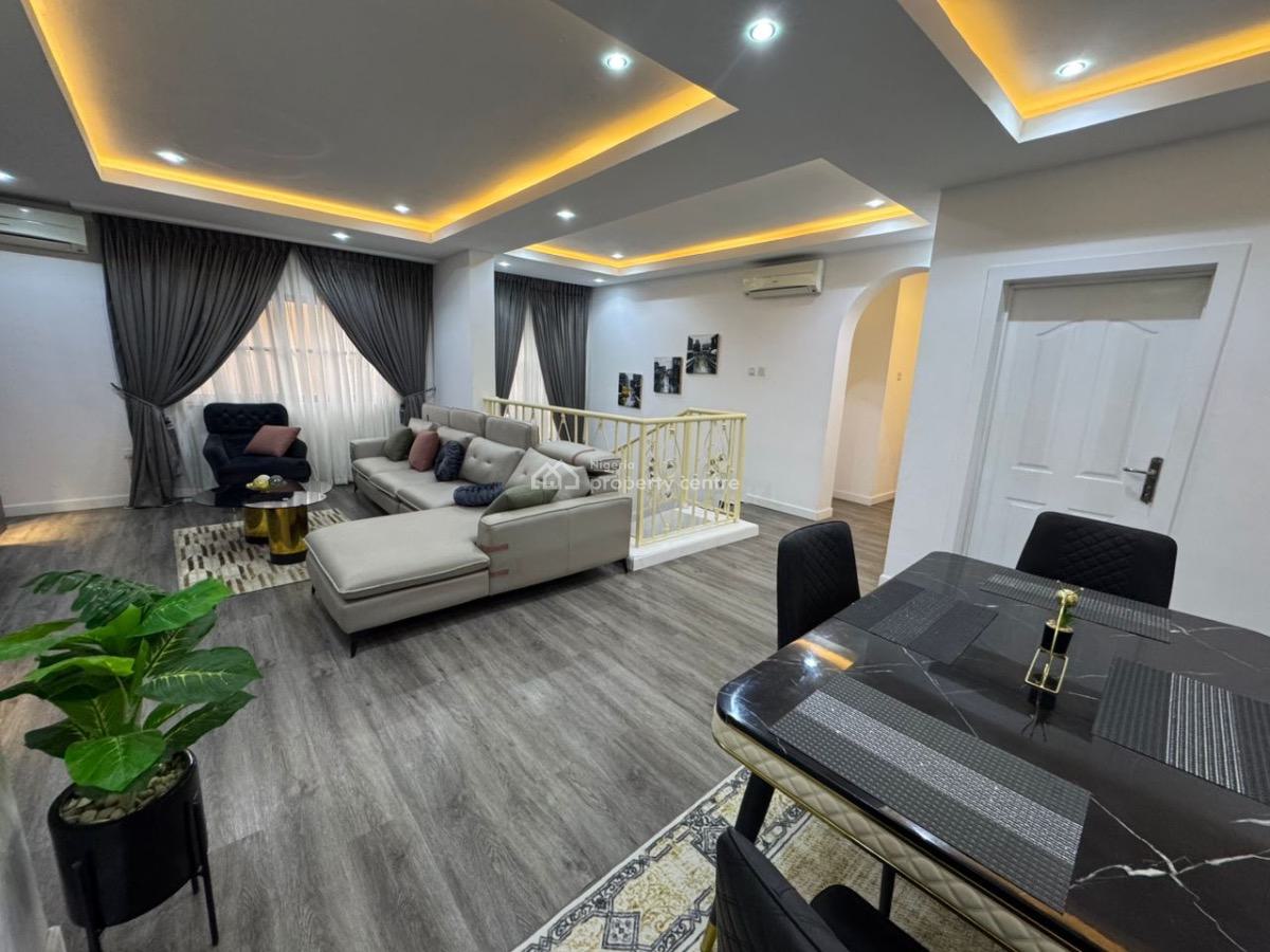 Luxury 3-bedroom Apartment  with Excellent Features, Admiralty Way, Lekki Phase 1, Lekki, Lagos, Flat / Apartment Short Let