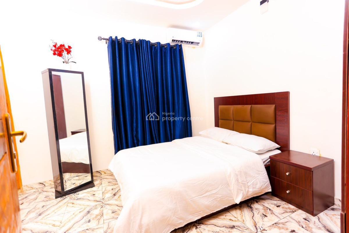 2 Bedrooms Yaba, Yaba, Yaba, Lagos, Flat / Apartment Short Let