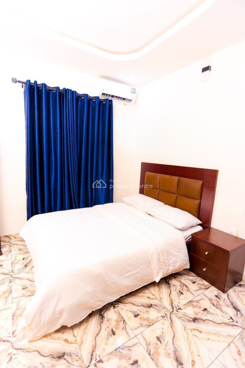 2 Bedrooms Yaba, Yaba, Yaba, Lagos, Flat / Apartment Short Let