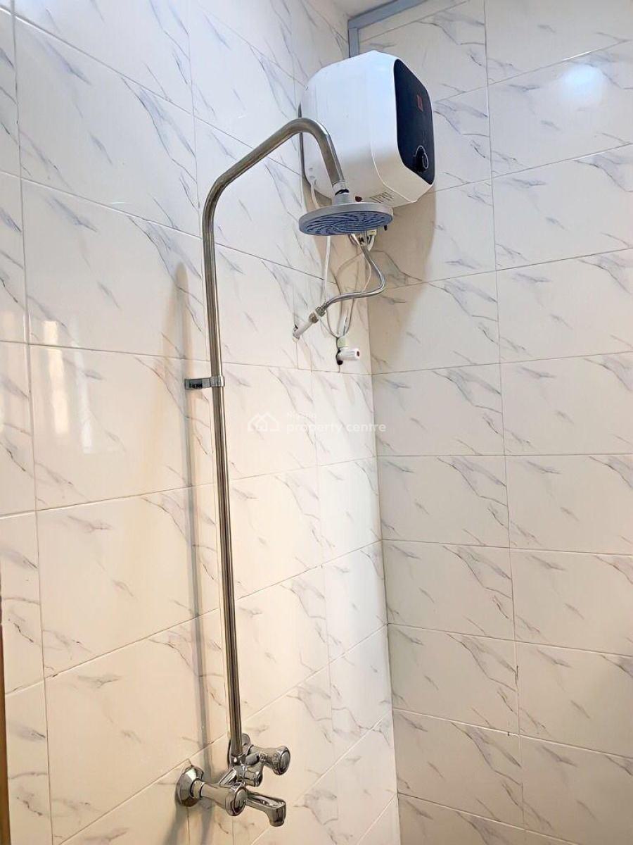1 Bedroom Yaba, Yaba, Yaba, Lagos, Mini Flat (room and Parlour) Short Let