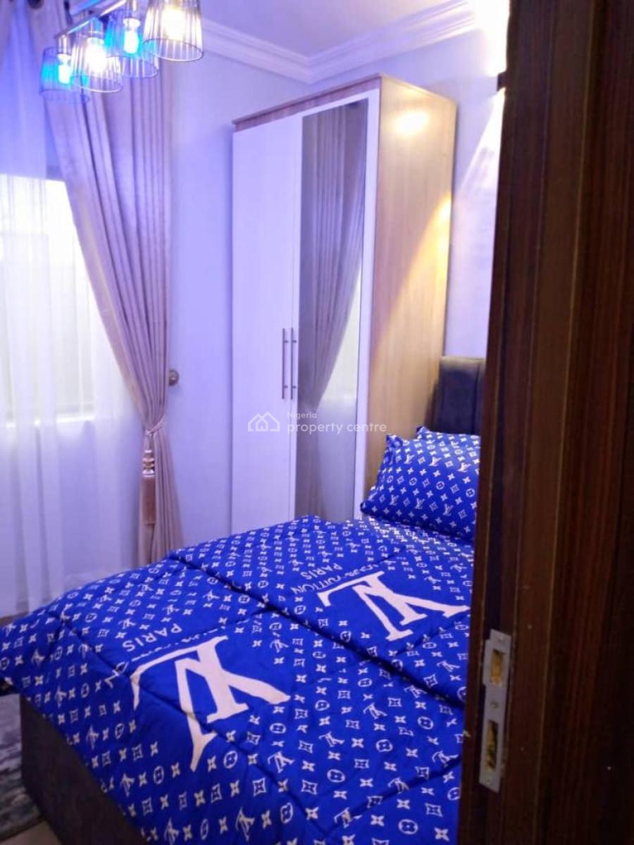 1 Bedroom Yaba, Yaba, Yaba, Lagos, Mini Flat (room and Parlour) Short Let