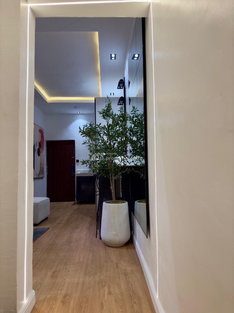 1 Bedroom Yaba, Yaba, Yaba, Lagos, Mini Flat (room and Parlour) Short Let