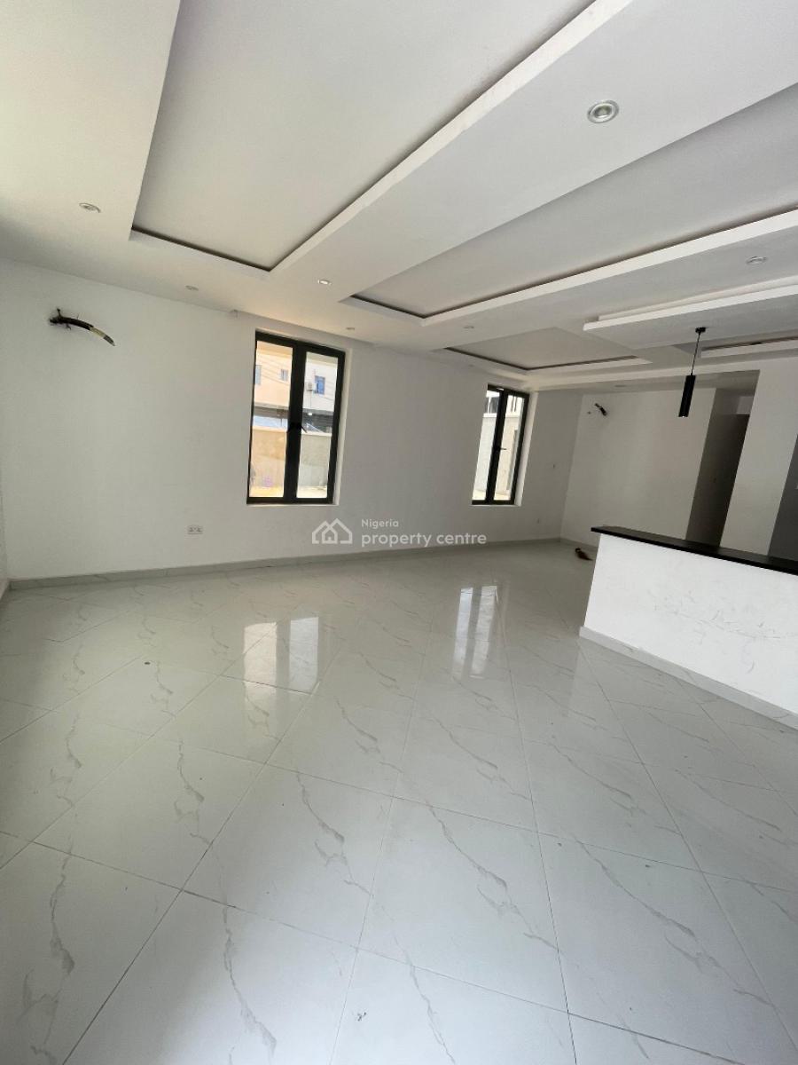 Lovely 2 Bedrooms Apartment with a Gym in Chevron, Chevron Axis., Lekki Expressway, Lekki, Lagos, Block of Flats for Sale