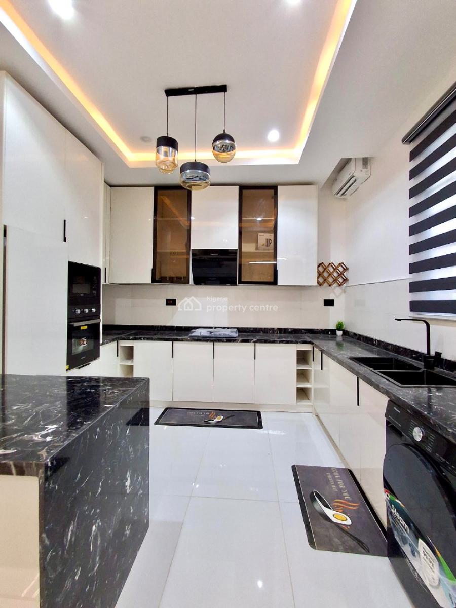 Luxury 3bedrooms Penthouse with Bq and Swimming Pool, Gym, Lekki Phase 1, Lekki, Lagos, House for Sale