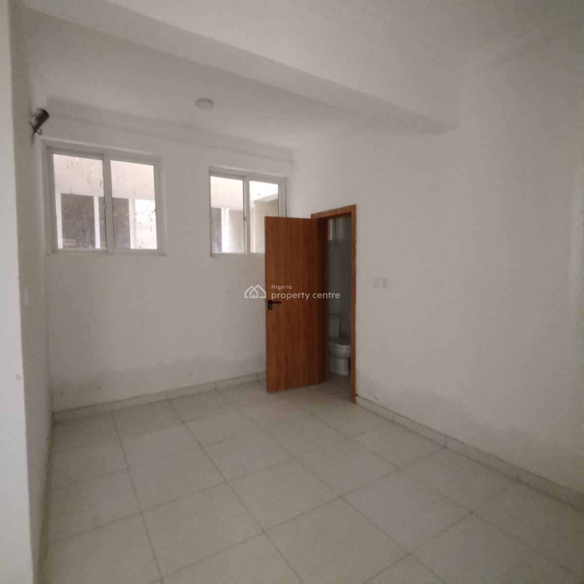 Fantastic 2bedroom Flat Upstairs, Western Foreshore Estate, Osapa, Lekki, Lagos, Flat / Apartment for Sale