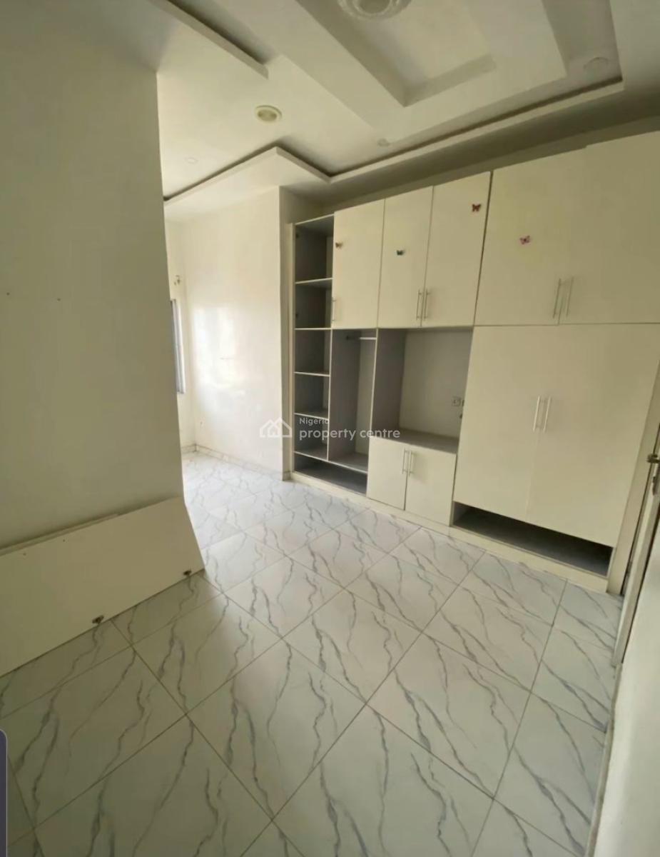 3 Bedroom Flat, Green Court Estate, Osapa, Lekki, Lagos, Flat / Apartment for Rent