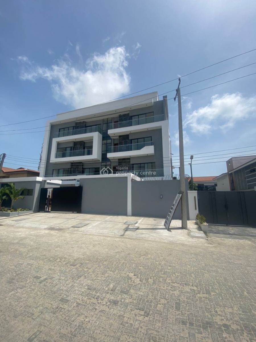 2-3 Bedroom Flat Wit Bq, Lekki Phase 1, Lekki, Lagos, Flat / Apartment for Sale