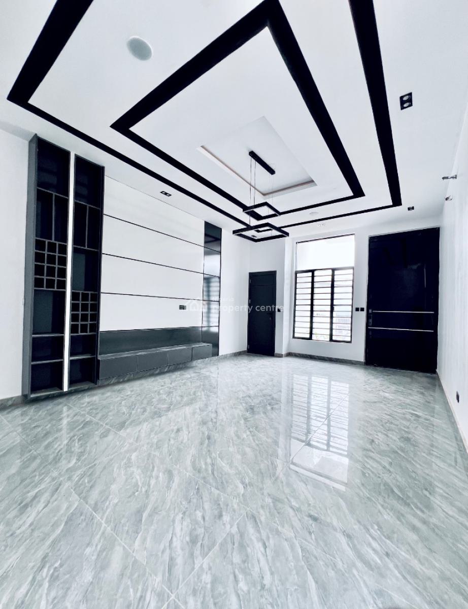Family-oriented 4-bedroom Home with Ample Space, Ikota, Lekki, Lagos, Semi-detached Duplex for Sale