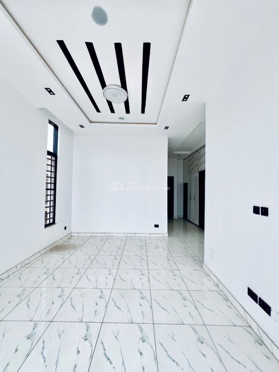 Family-oriented 4-bedroom Home with Ample Space, Ikota, Lekki, Lagos, Semi-detached Duplex for Sale