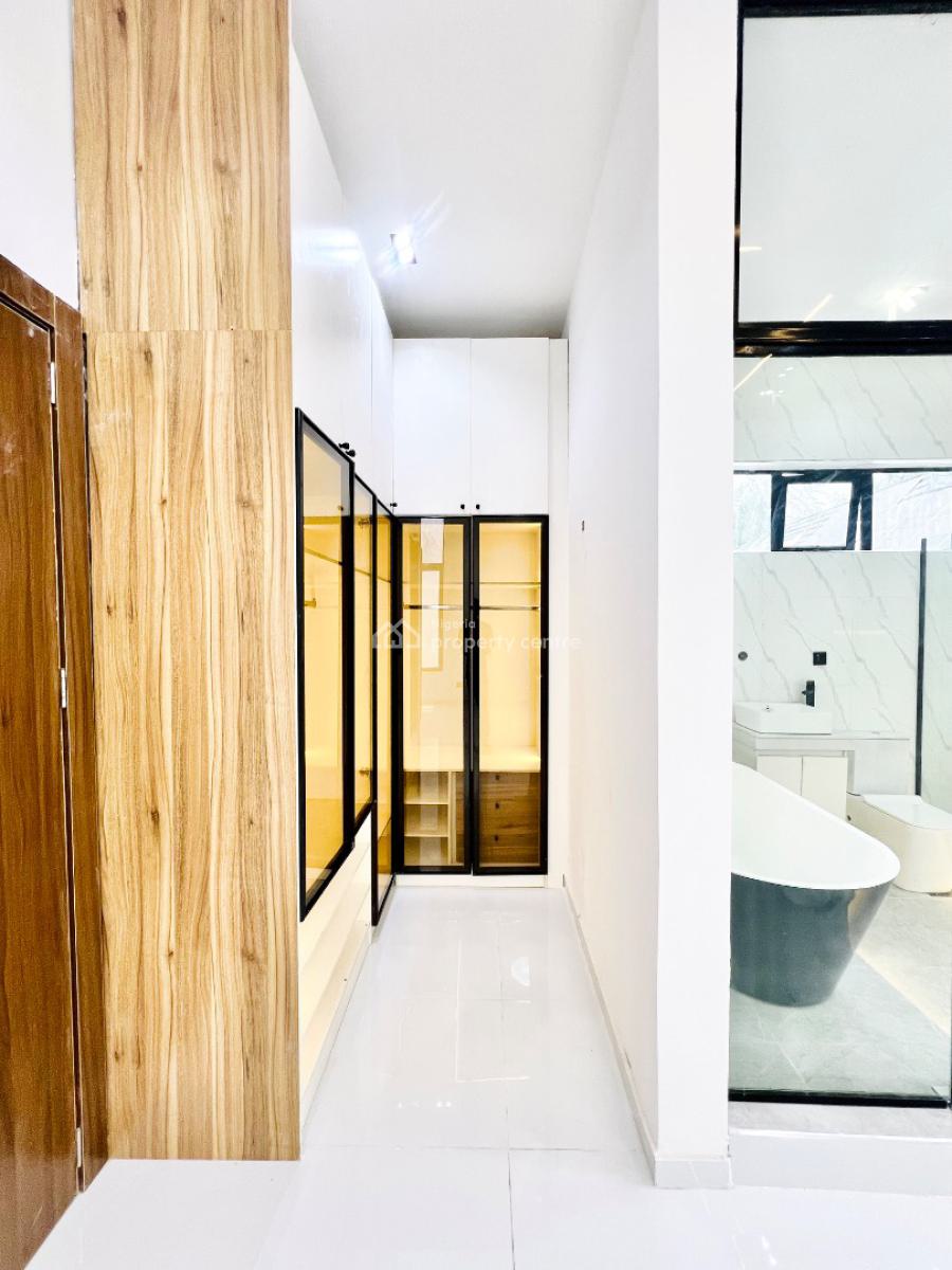 Sophisticated Detached House in Exclusive Neighborhood, Ikota, Lekki, Lagos, Detached Duplex for Sale