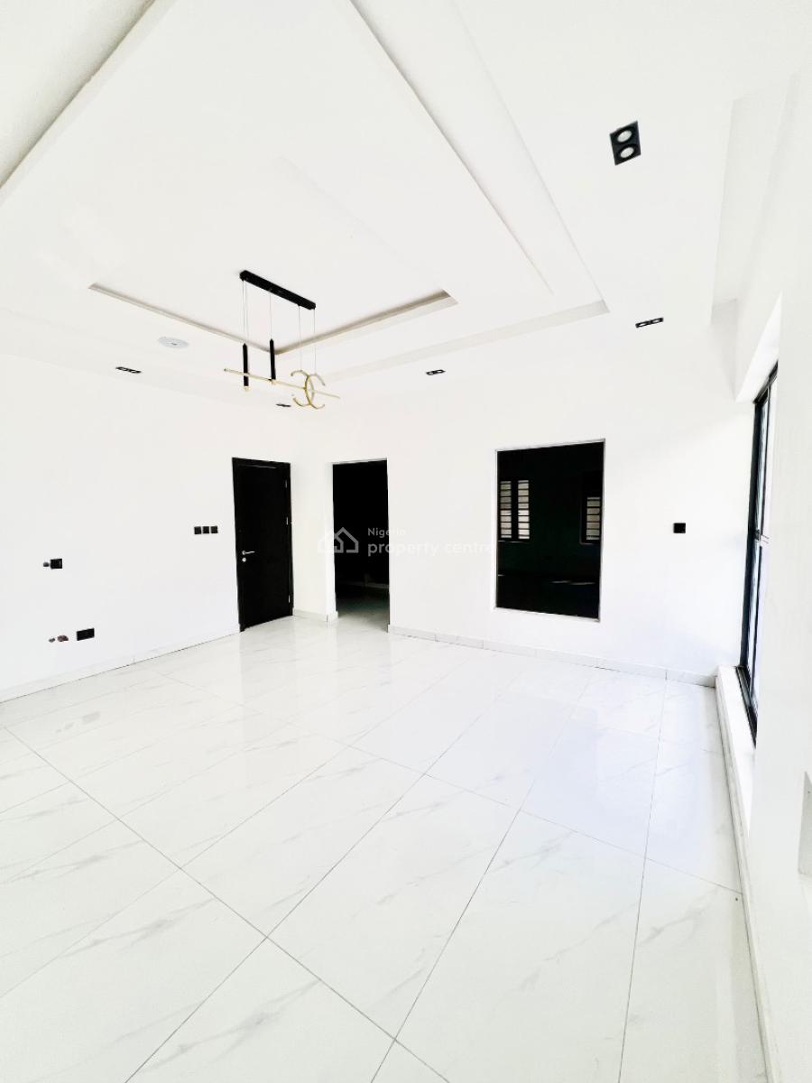 Ideal Family Residence with Thoughtful Layout, Ikota, Lekki, Lagos, House for Sale