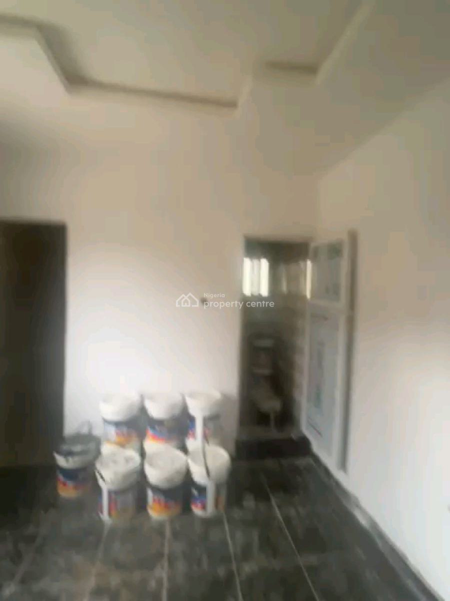 an Up Floor Room Self Contain, Jebba Street, Adekunle, Yaba, Lagos, Self Contain (single Rooms) for Rent