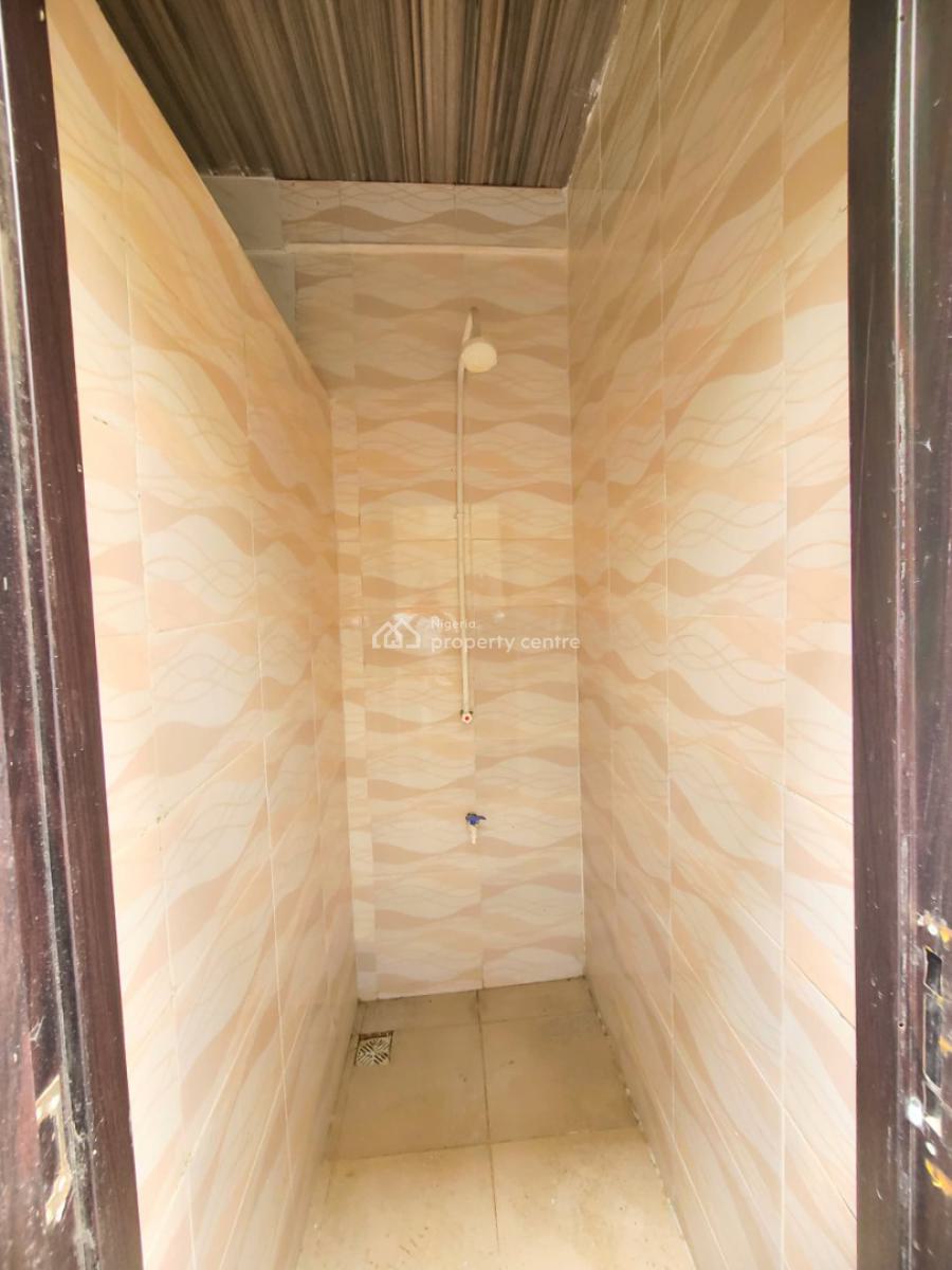 Sharp Bq in a Serene Compound, Lekki Scheme 2, Lekki Phase 2, Lekki, Lagos, House for Rent