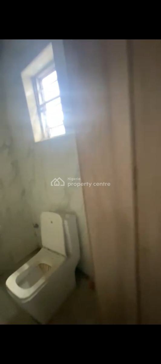 Single Room Downstairs Shared Only Kitchen Apartment, Idado Estate, Idado, Lekki, Lagos, Self Contain (single Rooms) for Rent