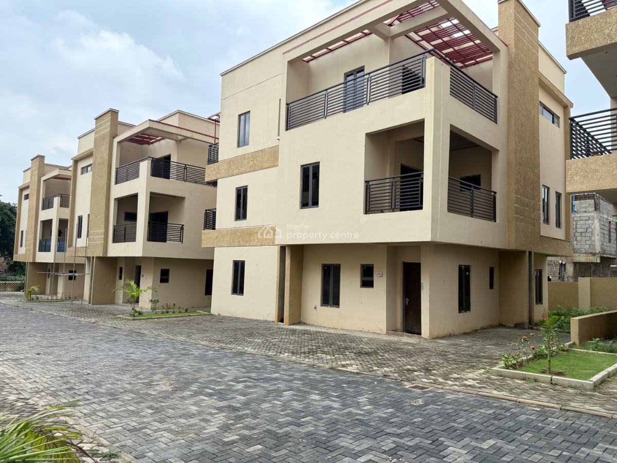 6 Bedroom Detached House, Life Camp, Abuja, Detached Duplex for Sale