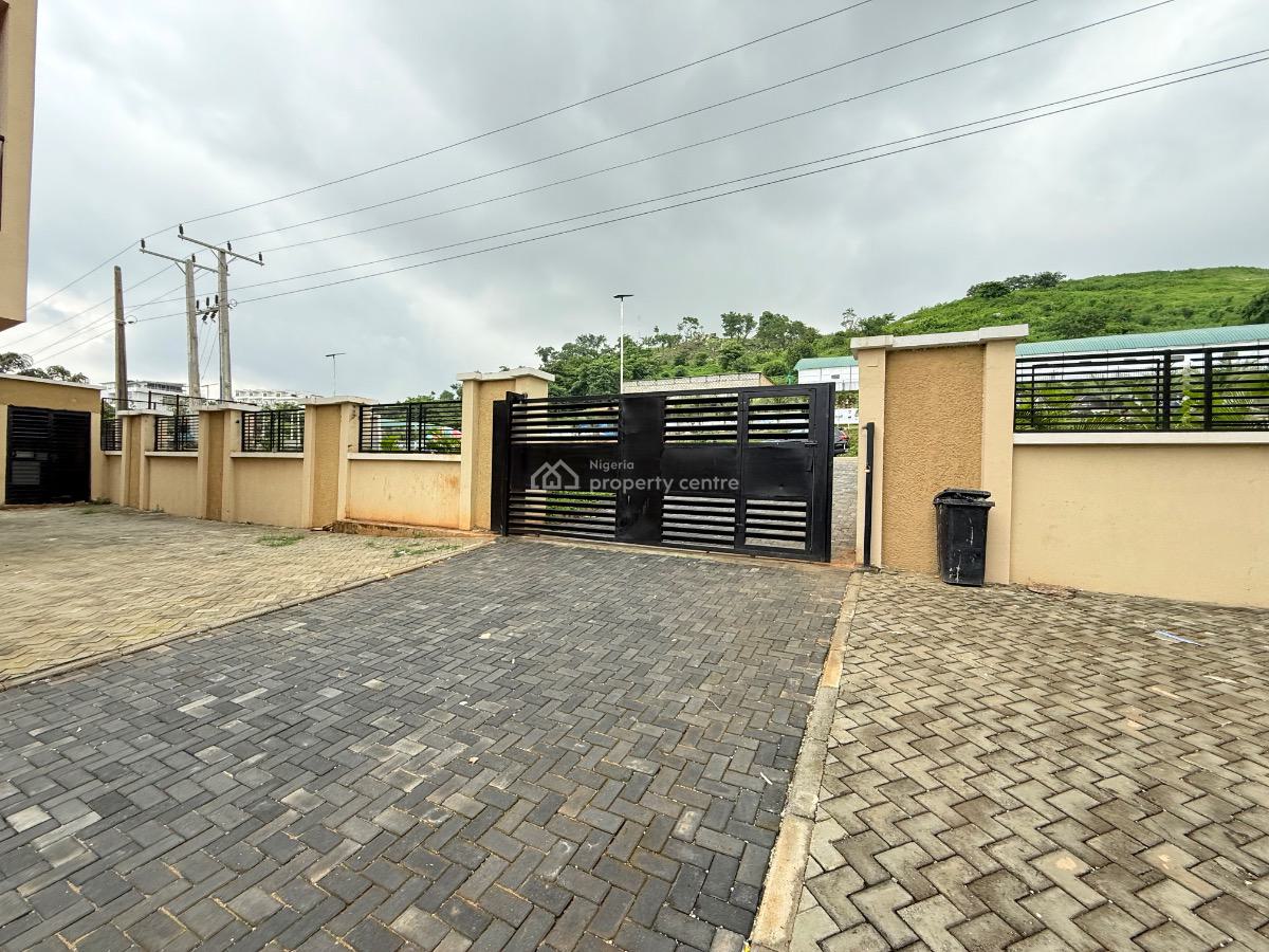 6 Bedroom Detached House, Life Camp, Abuja, Detached Duplex for Sale
