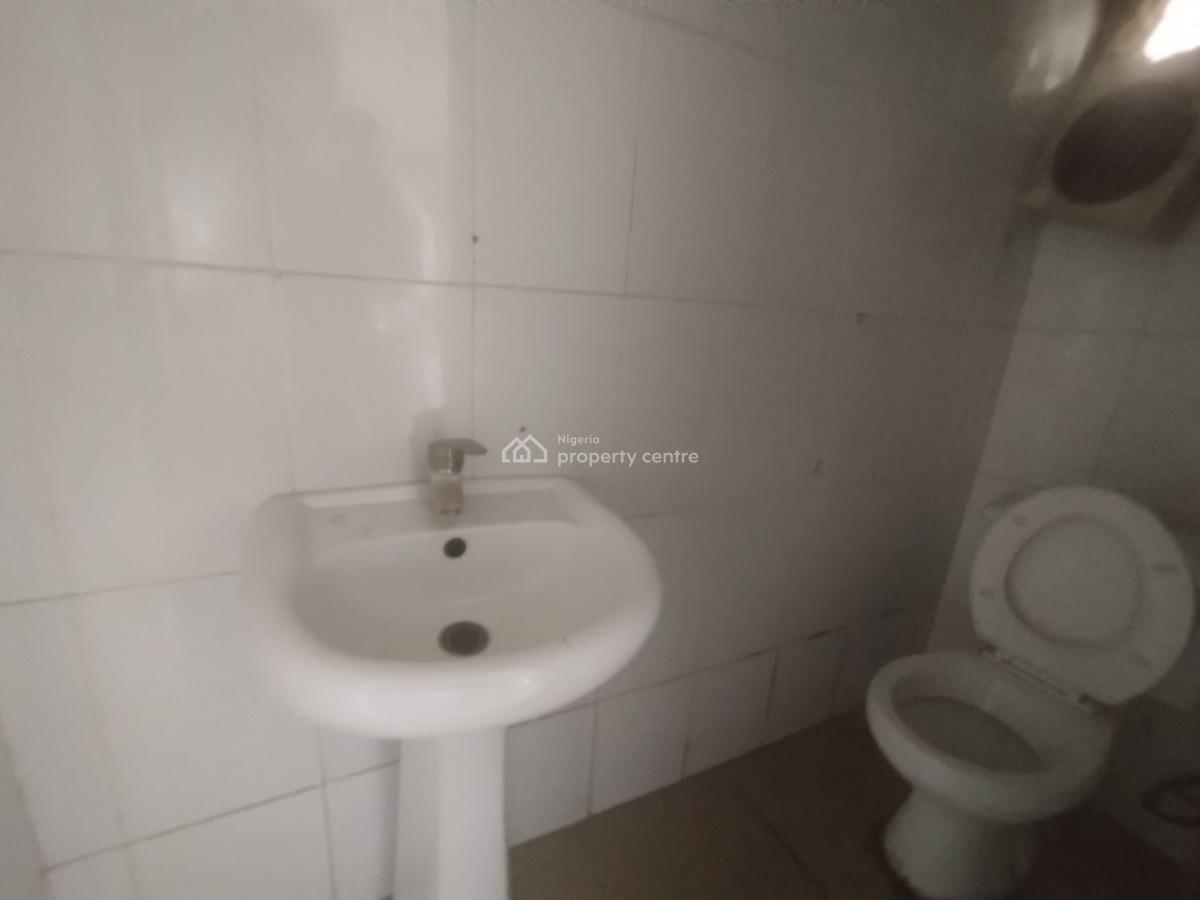 Well Maintained 3 Bedroom Office Space, Maruwa Bus Stop, Lekki Phase 1, Lekki, Lagos, Office Space for Rent