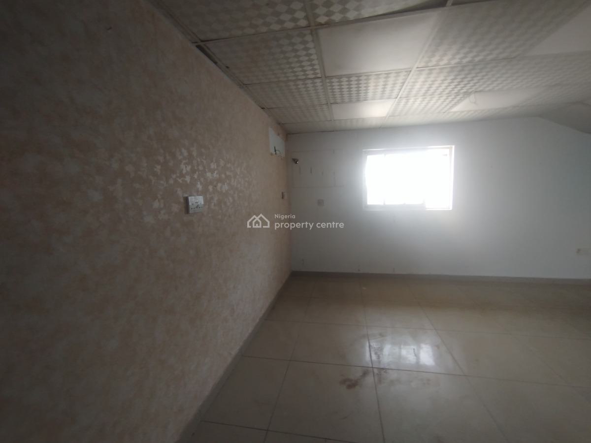 Well Maintained 3 Bedroom Office Space, Maruwa Bus Stop, Lekki Phase 1, Lekki, Lagos, Office Space for Rent