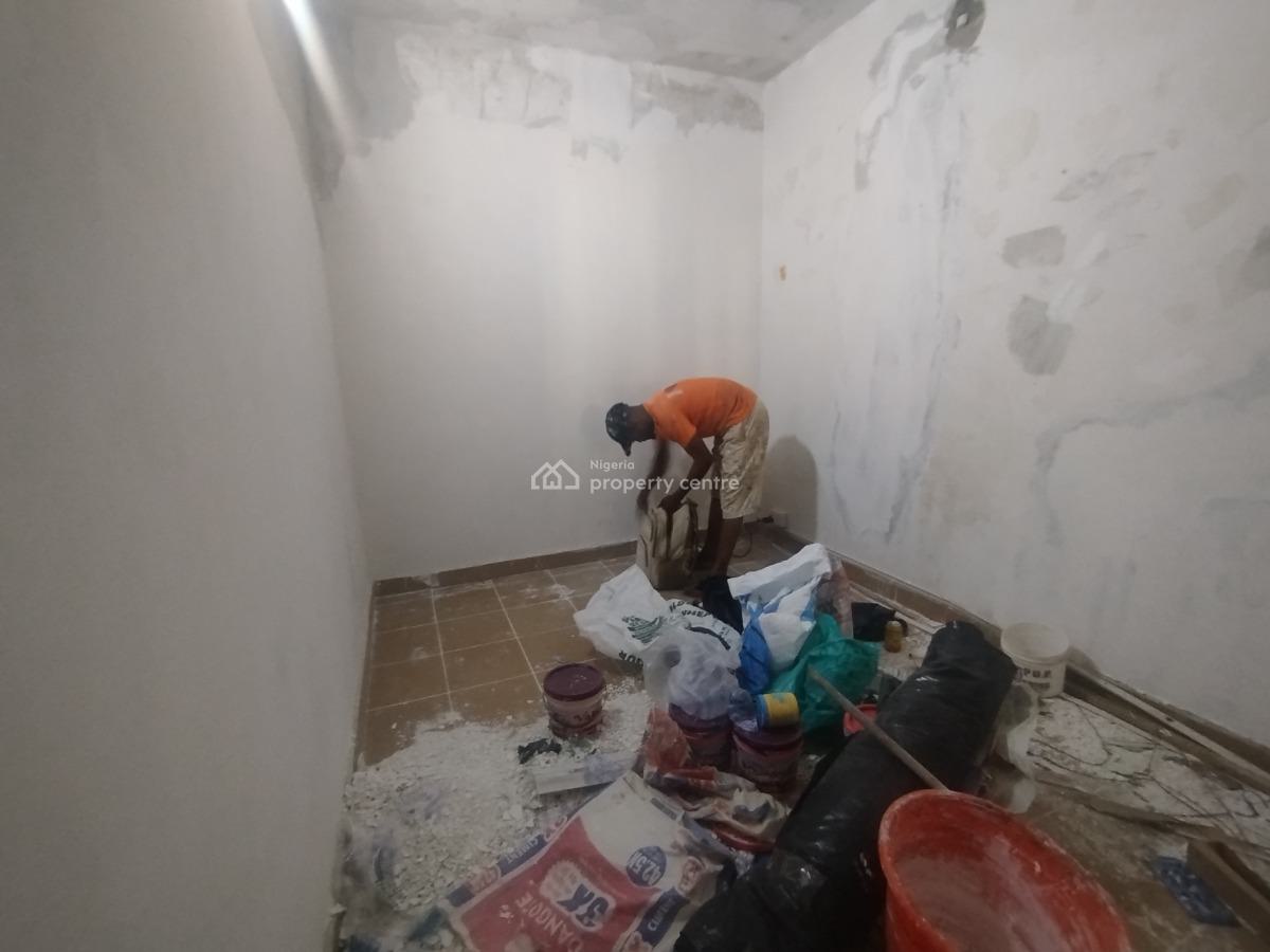 Fully Serviced a Room Boys Quarter Upstairs, Parkview Estate, Ikoyi, Lagos, Self Contain (single Rooms) for Rent