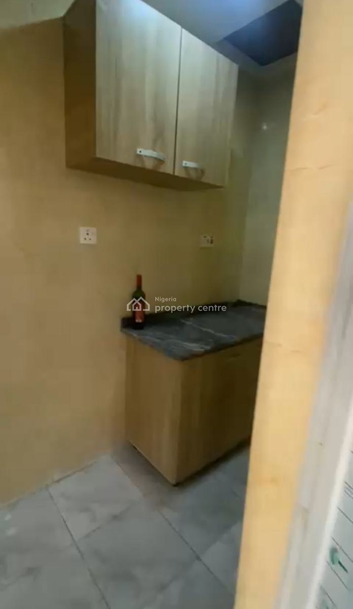 Spacious Standard 1bedroon and Parlor with a Lovely Personal Kitchen, Igbo Efon, Lekki, Lagos, Mini Flat (room and Parlour) for Rent