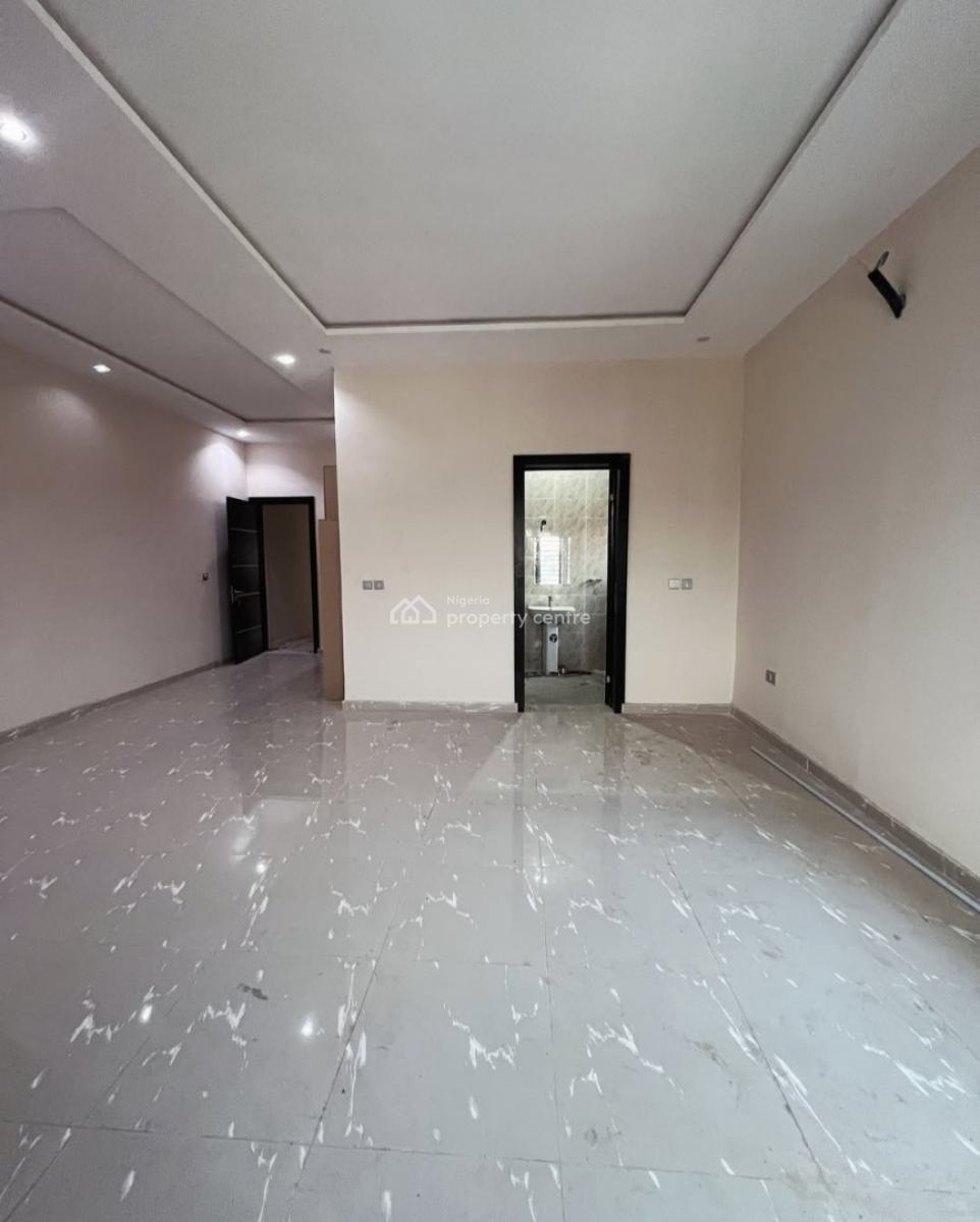Newly Renovated and Self-serviced and Self-compound 4 Bedroom En-suite, Lekki Phase 1, Lekki, Lagos, Semi-detached Duplex for Rent