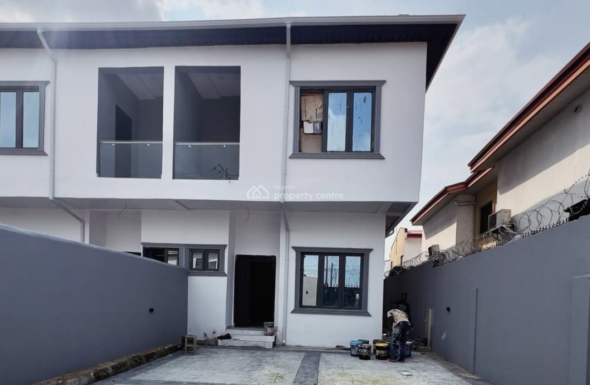 Newly Renovated and Self-serviced and Self-compound 4 Bedroom En-suite, Lekki Phase 1, Lekki, Lagos, Semi-detached Duplex for Rent