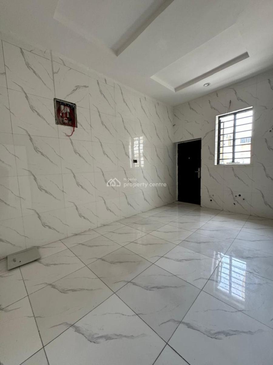 Fully Serviced 3 Bedroom Town House with 2hrs Power, Sangotedo, Ajah, Lagos, Terraced Duplex for Sale