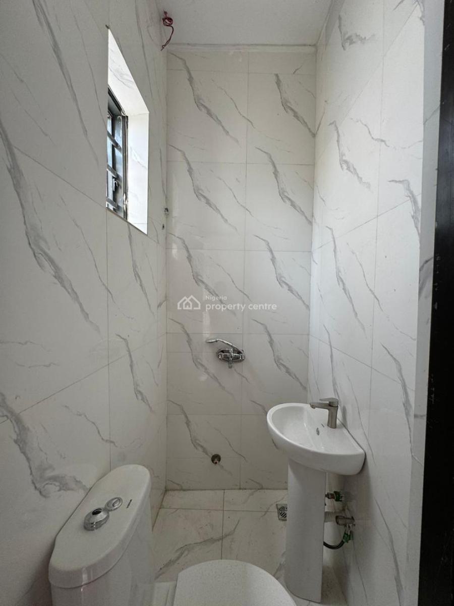 Fully Serviced 3 Bedroom Town House with 2hrs Power, Sangotedo, Ajah, Lagos, Terraced Duplex for Sale