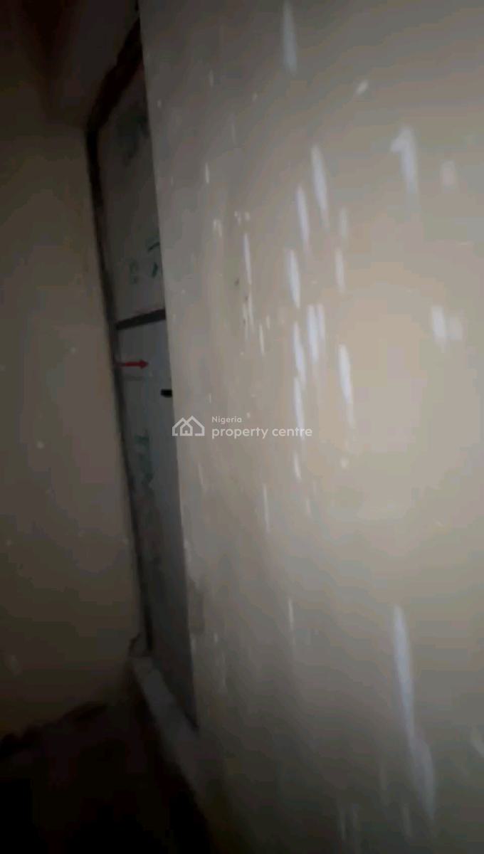 a Standard and Decent Roomself Con, Upstairs with Pop, New Garage, Bariga, Shomolu, Lagos, Self Contain (single Rooms) for Rent