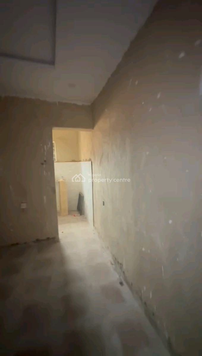 a Standard and Decent Roomself Con, Upstairs with Pop, New Garage, Bariga, Shomolu, Lagos, Self Contain (single Rooms) for Rent