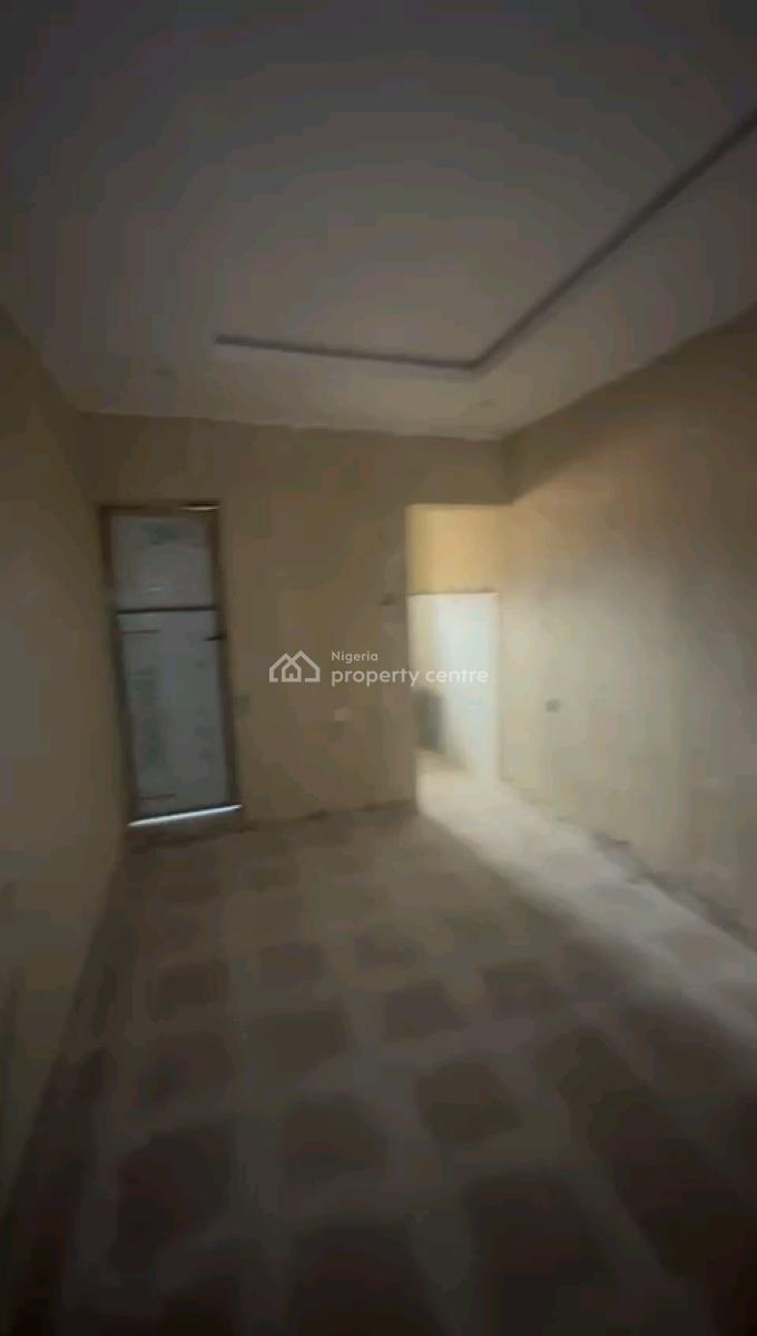 a Standard and Decent Roomself Con, Upstairs with Pop, New Garage, Bariga, Shomolu, Lagos, Self Contain (single Rooms) for Rent