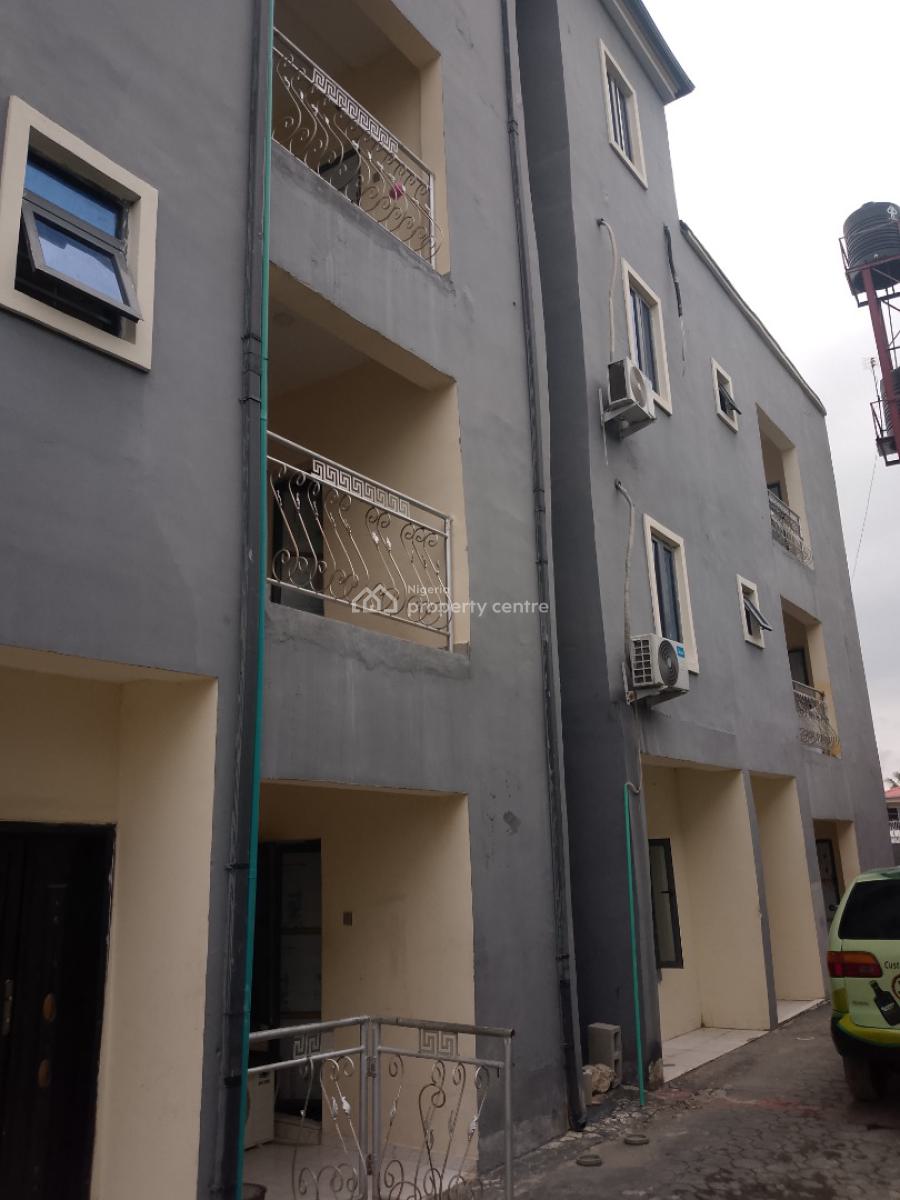 Massive 2 Bedrooms Flat, Eputu London, Eputu, Ibeju Lekki, Lagos, Flat / Apartment for Rent