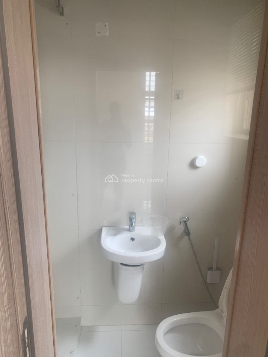 2 Bedrooms, Dideolu Estate, Oniru, Victoria Island (vi), Lagos, Flat / Apartment for Rent