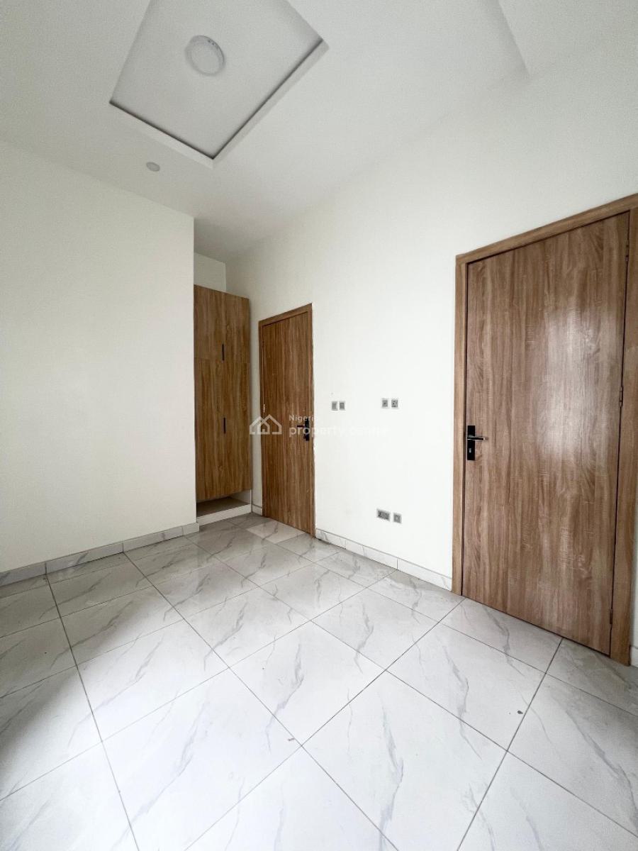 4 Bedroom Duplex in a Well Secured Estate, Lekki, Ajah, Lagos, Detached Duplex for Sale