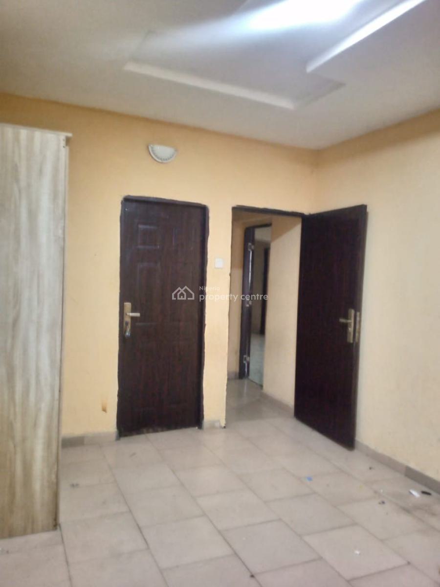 Very Spacious 2 Bedroom Apartment ( Upstairs) Available, Badore, Ajah, Lagos, Flat / Apartment for Rent