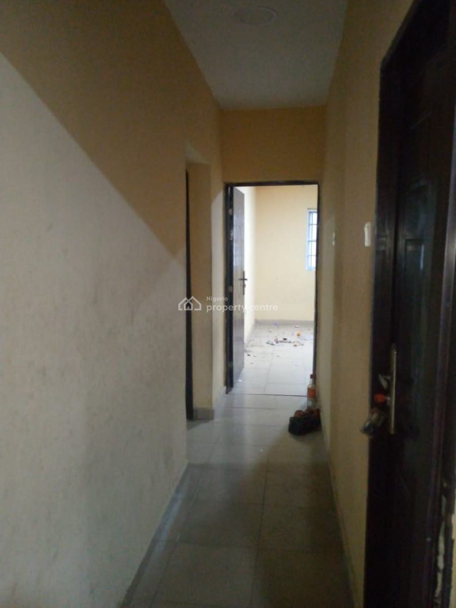 Very Spacious 2 Bedroom Apartment ( Upstairs) Available, Badore, Ajah, Lagos, Flat / Apartment for Rent