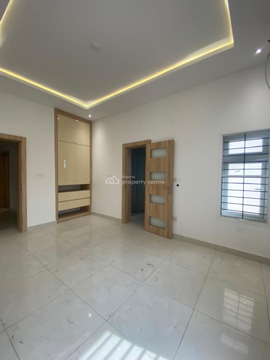 an Executive Three Bedroom Flat with Bq, Royal Quest Estate, After Lagos Business Schools, Skymall, Ajah, Lagos, Flat / Apartment for Rent