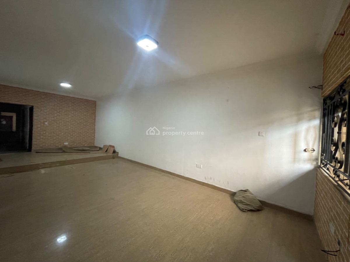 a Nice 3bedroom Space on Ground Floor, Lekki Phase 1, Lekki, Lagos, House for Rent