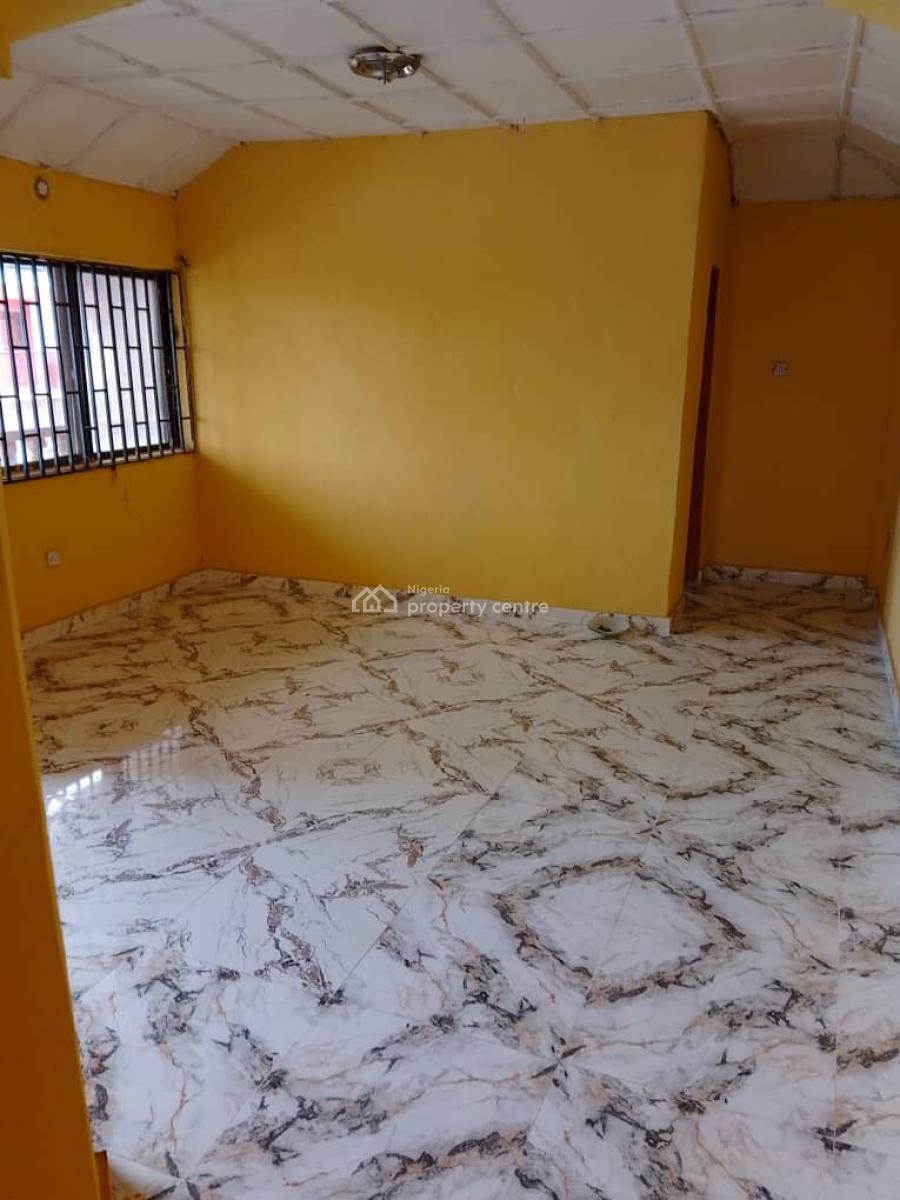 2bedrooms Flat, Ikorodu, Ibeshe, Ikorodu, Lagos, Flat / Apartment for Rent