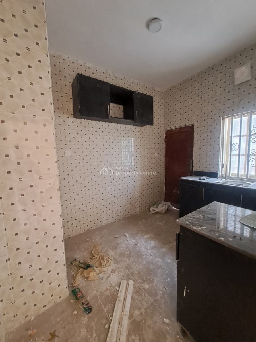 Newly Built 2 Bedrooms Flat, Gilmore, Jahi, Abuja, Flat / Apartment for Rent