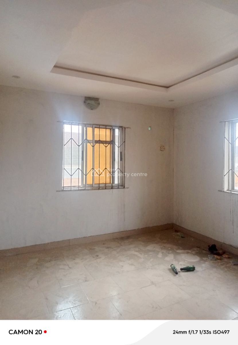 Mini Flat with Pop on 3rd Floor, Aiyetoro, Aguda, Surulere, Lagos, Flat / Apartment for Rent
